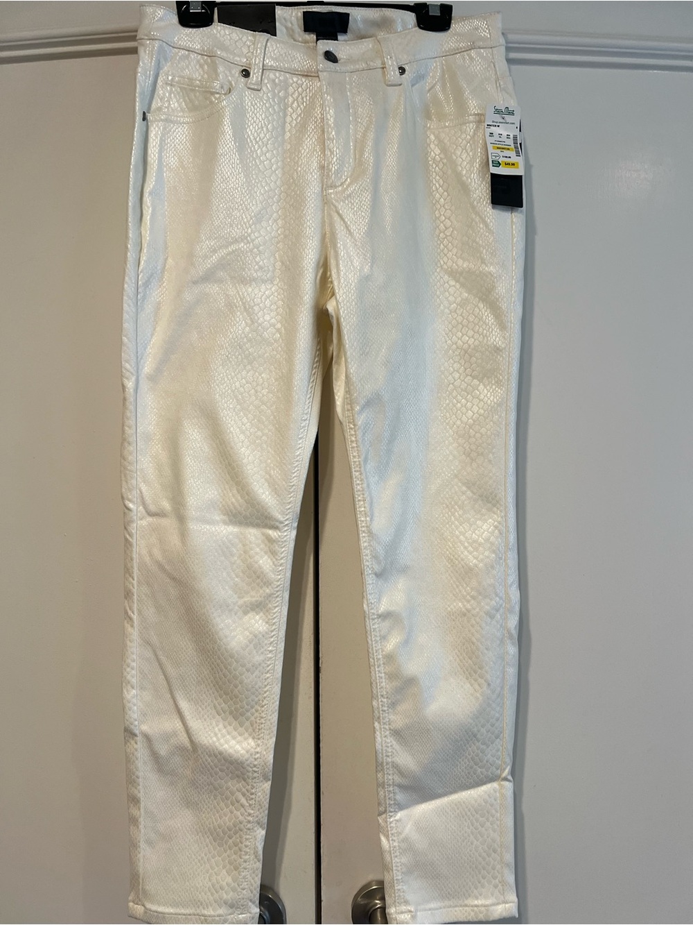 Sea Star Women’s Skinny Jeans in Ivory Snake-Embossed